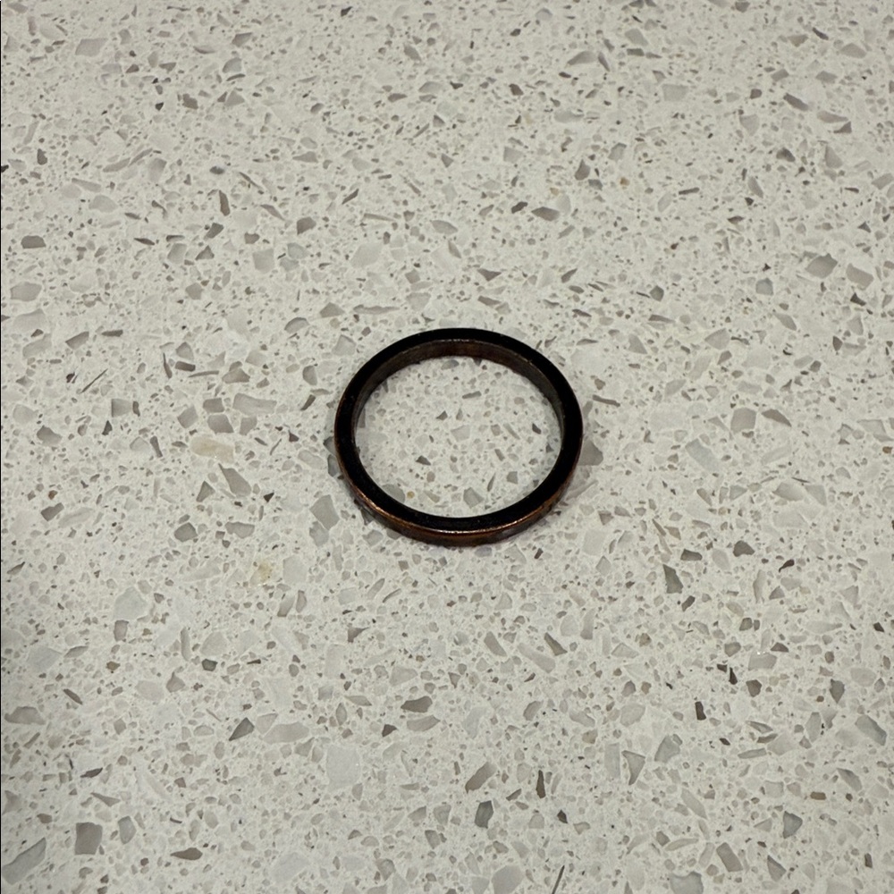 Elegant Black/Bronze Ring